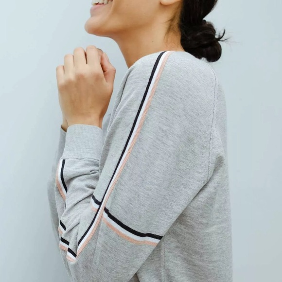 🛑SOLD 360 Cashmere Grey Maisie Knit Lightweight Stripe Sleeve Sweater - Picture 2 of 8